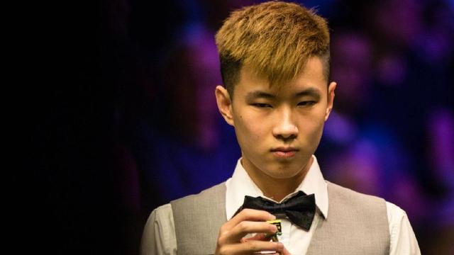 一只海鸥叼 一只海鸥叼