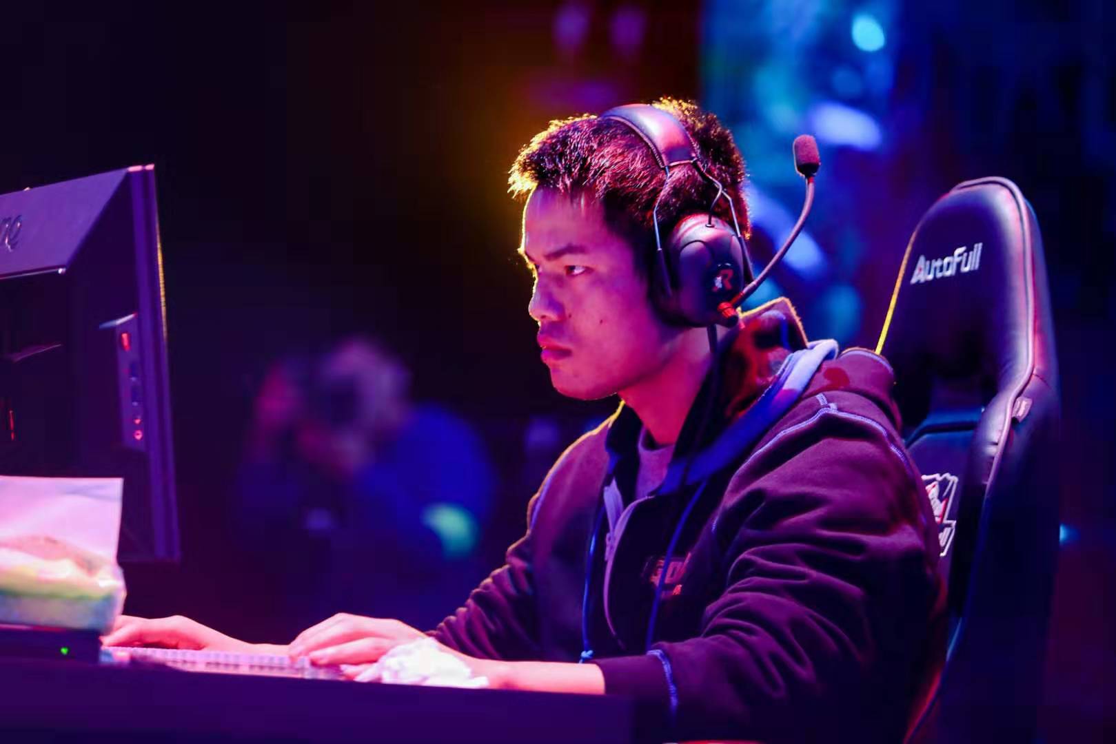 而是揭开了 而是揭开了